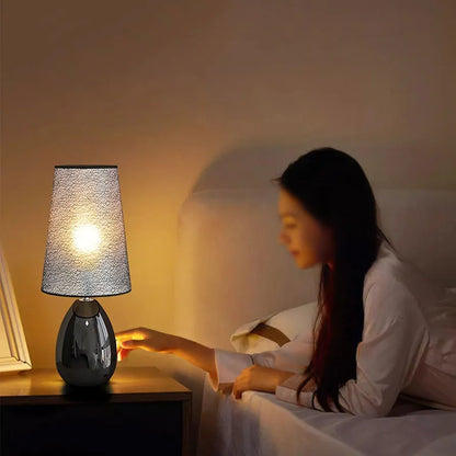 Modern Minimalist Bedside Lamp - Three-Color Creative Atmosphere Table Lamp for Bedroom