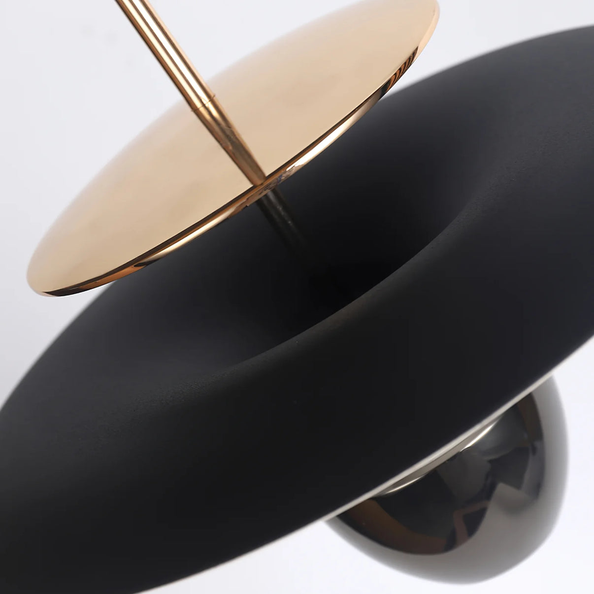 Modern UFO Pendant Lamp - Sleek LED Lighting for Home & Office Décor