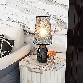 Modern Minimalist Bedside Lamp - Three-Color Creative Atmosphere Table Lamp for Bedroom