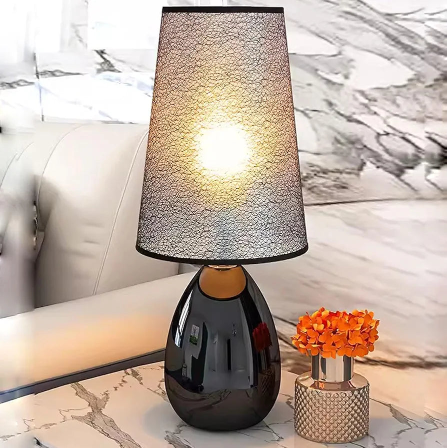 Modern Minimalist Bedside Lamp - Three-Color Creative Atmosphere Table Lamp for Bedroom