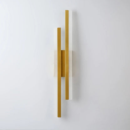 Straight Line Golden Wall Light - Elegant Fixture for Stylish Home Decor - Height 650mm