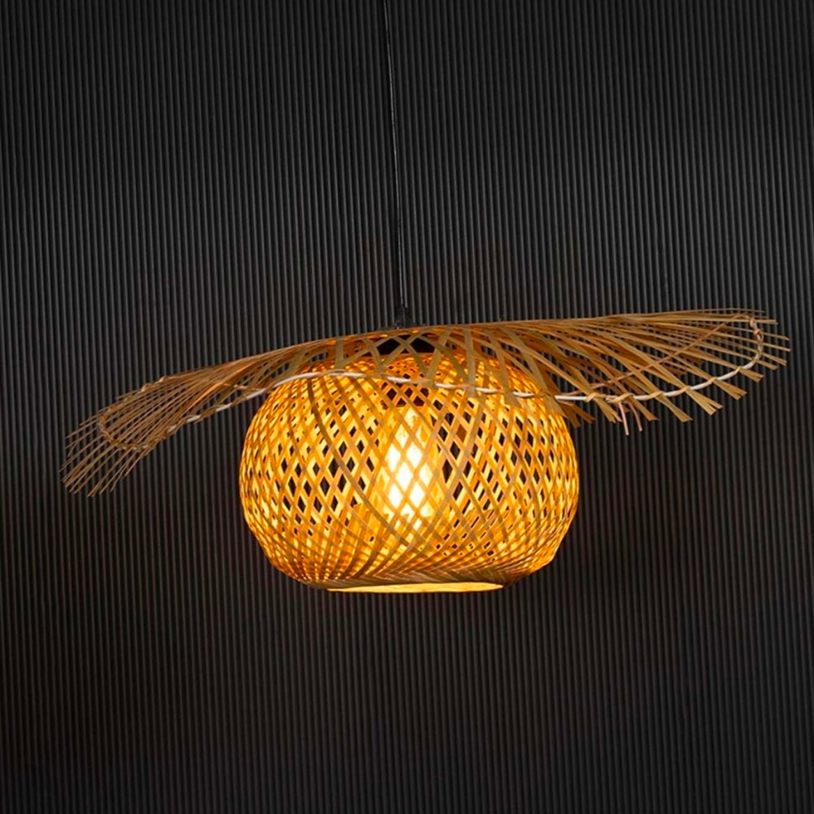 Spiderweb Globe Bamboo Hanging Lamp - Stylish Pendant Light for Unique Home Decor