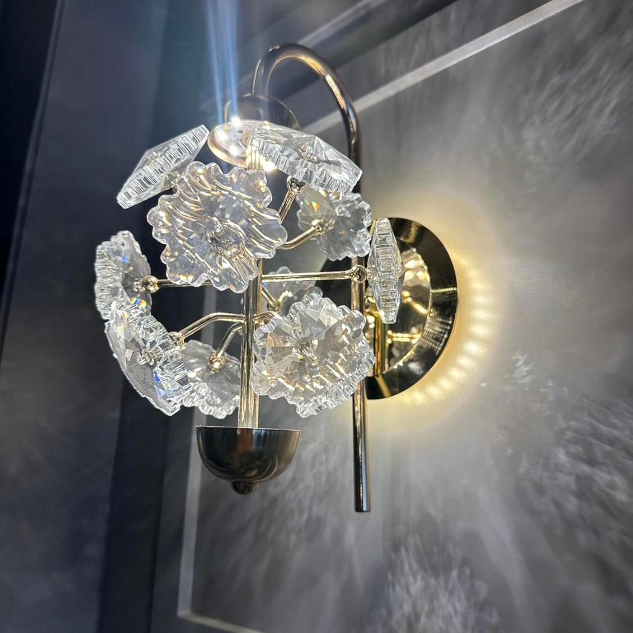 Modern Crystal Wall Light - Elegant LED Wall Sconce for Bedroom, Living Room, and Hallway Decor