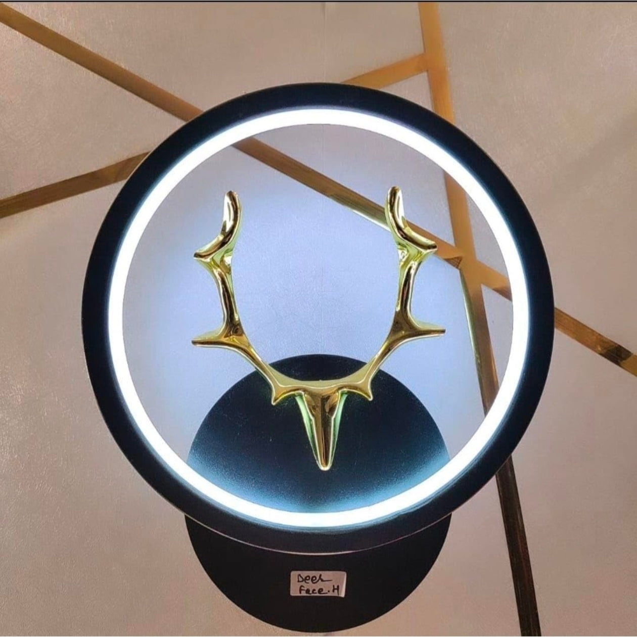 Deer Horn Wall Light - Round Shape Fixture with 3 Color Variants for Unique Home Lighting