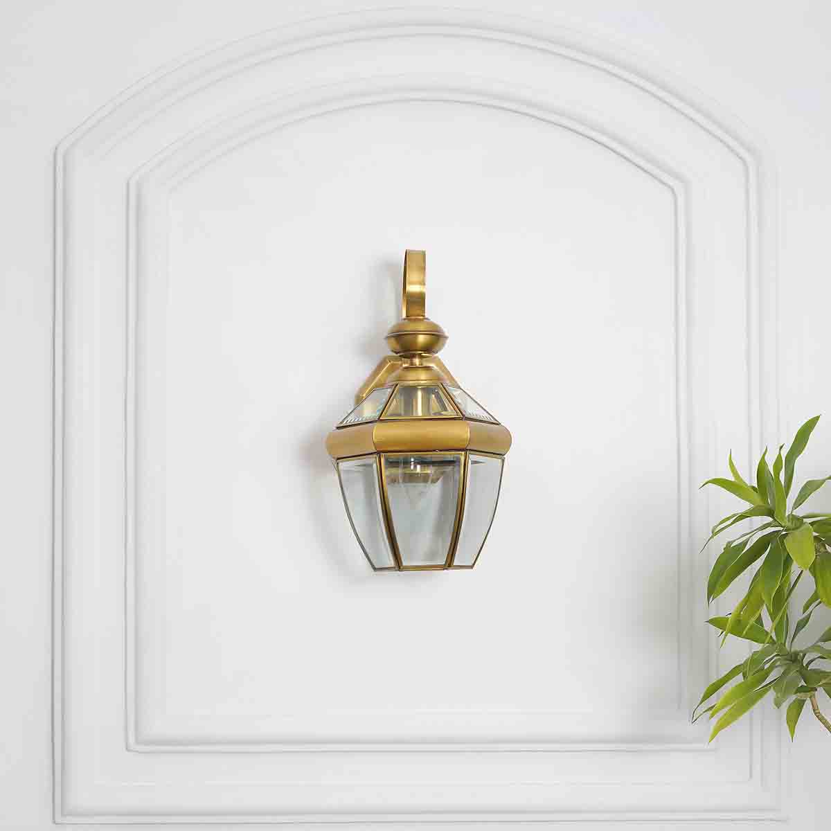 Elegant Leopold Classic Brass & Glass Lantern Wall Light - Vintage Outdoor & Indoor Lighting Fixture