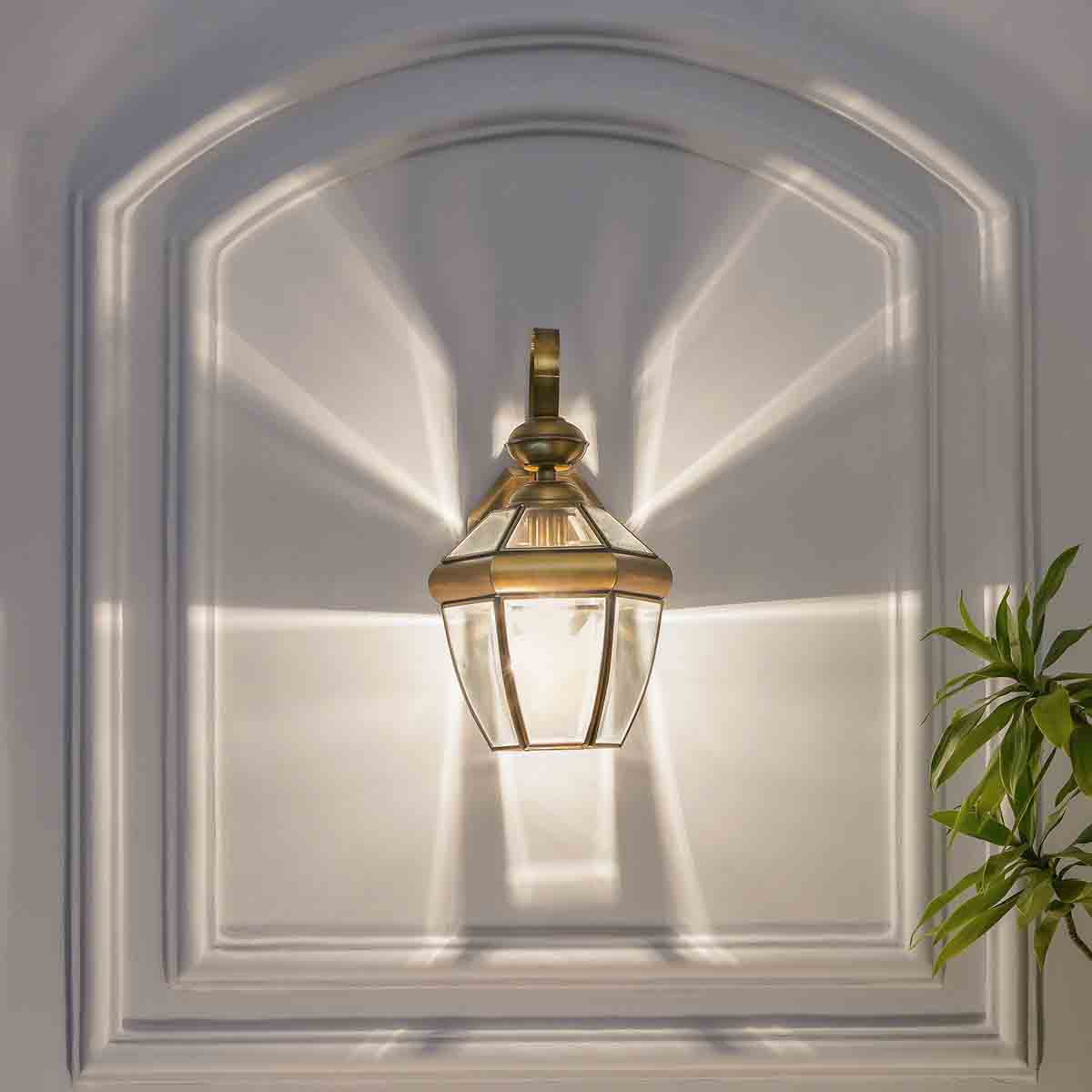 Elegant Leopold Classic Brass & Glass Lantern Wall Light - Vintage Outdoor & Indoor Lighting Fixture